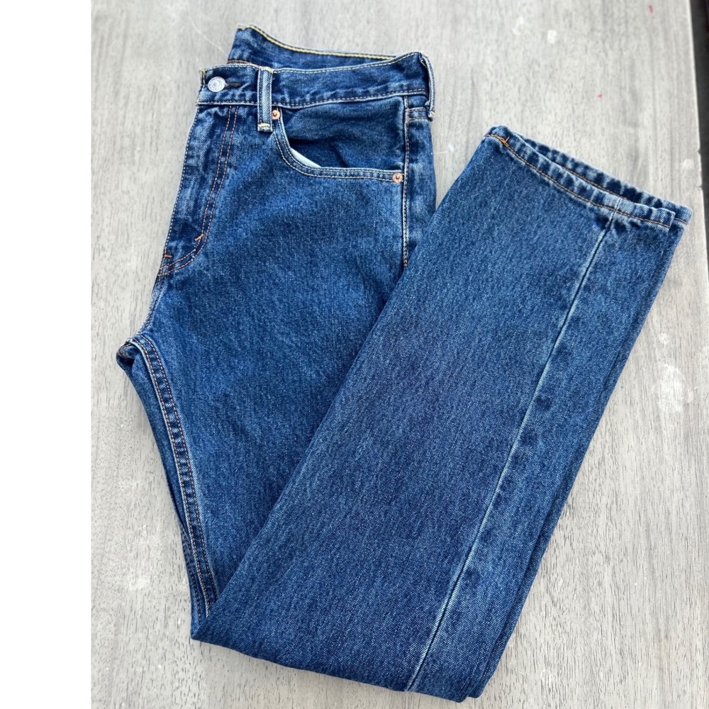 Levis 505 Regular Fit Straight Leg Jeans Mens 30x32 Medium Dark Wash 00505-4886